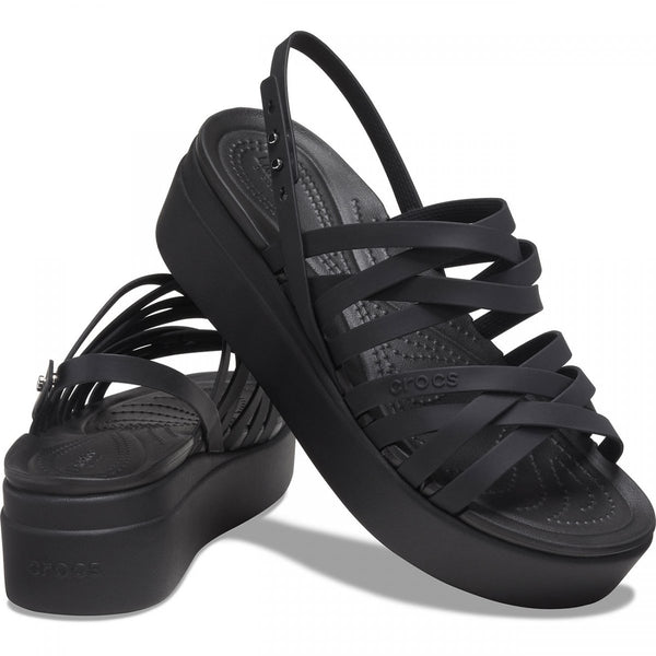 CROCS BROOKLYN STRAPPY LOW WEDGE MUJER