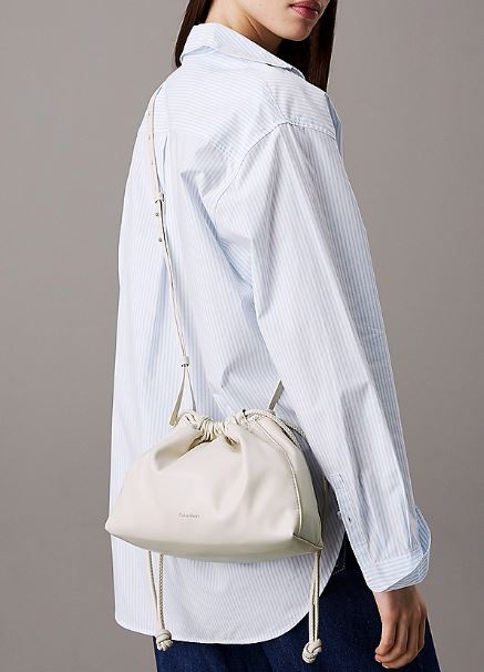 BOLSO CALVIN KLEIN DRAWSTRING MUJER