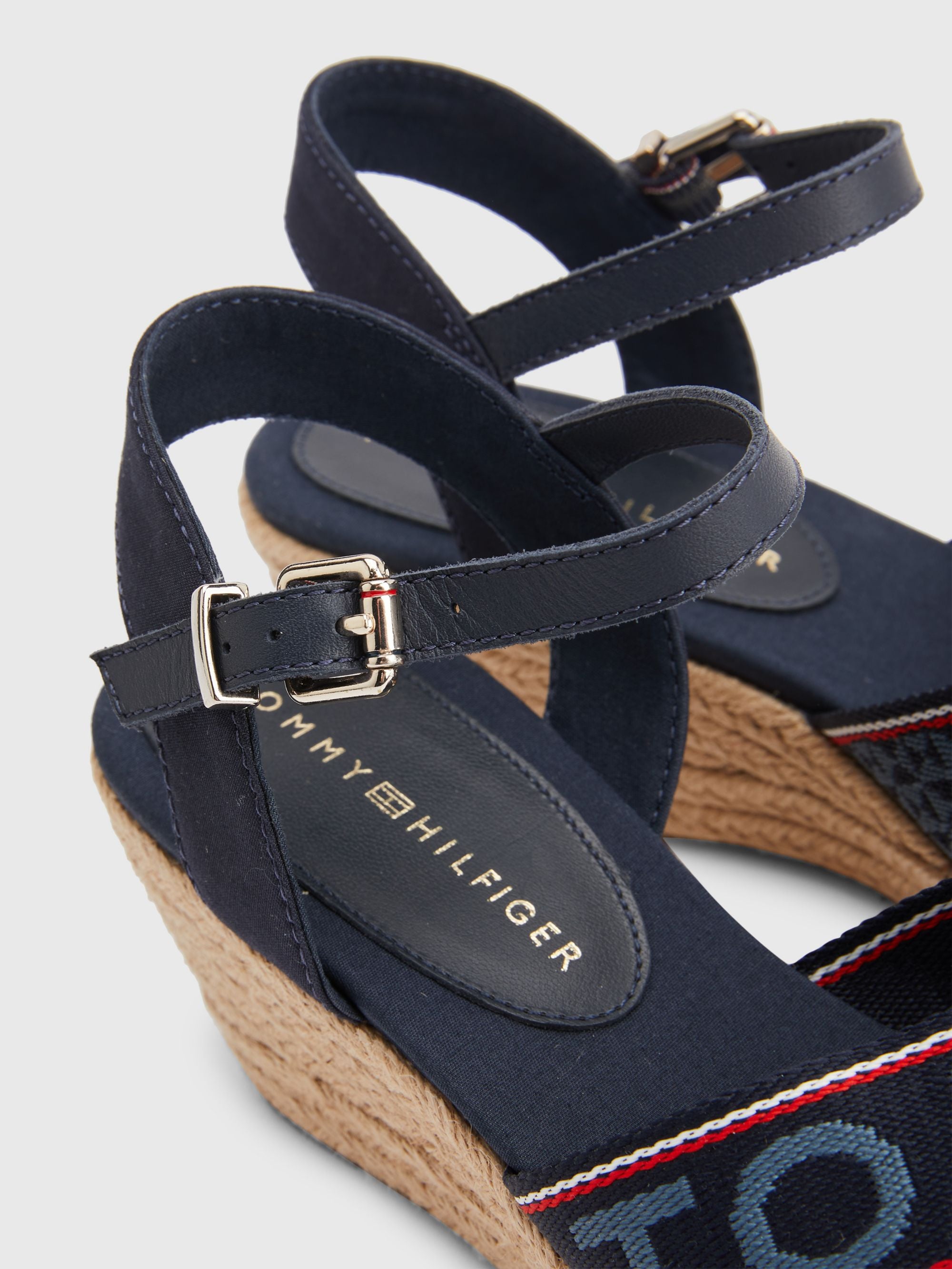 CHANCLA TOMMY HILFIGER WEBBING LOW  MUJER