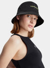 GORRO CALVIN KLEIN MONOGRAM BUCKET MUJER