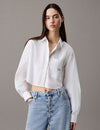 CAMISA CALVIN KLIEN LABEL CROPPED MUJER