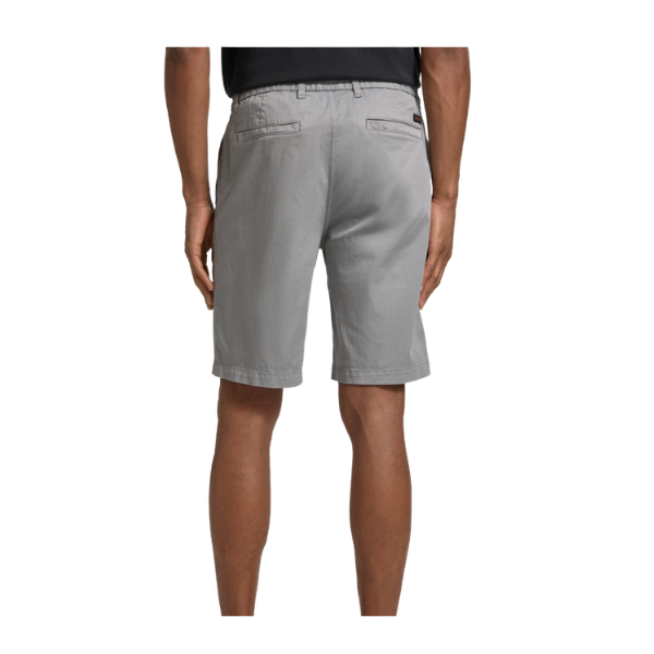 BERMUDA HUGO BOSS CHINO TAPEDER HOMBRE