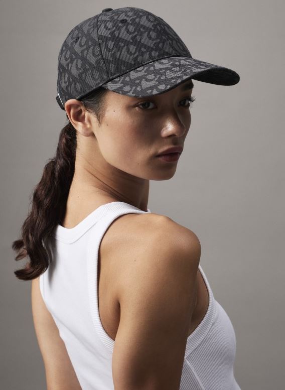 GORRA CALVIN KLEIN AOP 6 PANEL MUJER