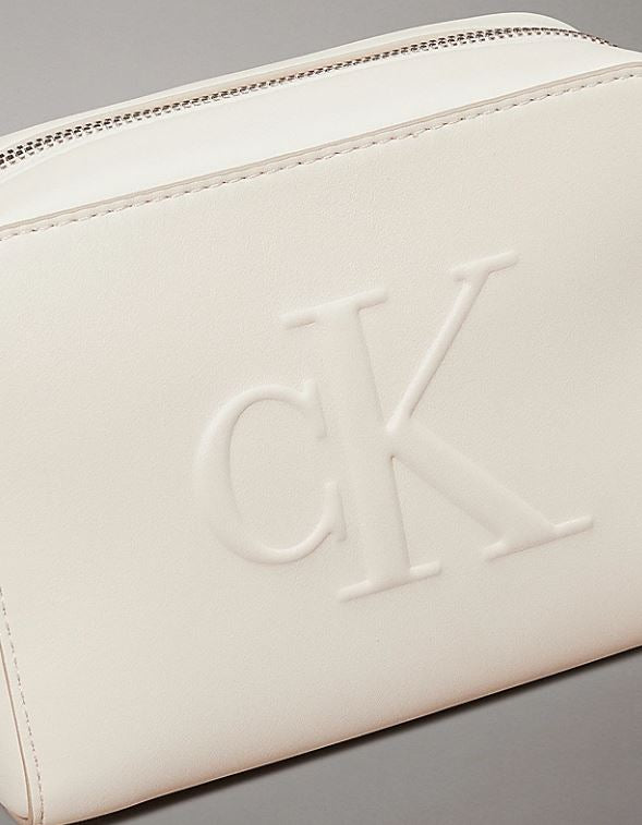 BOLSO CALVIN KLEIN SCULPTED MUJER