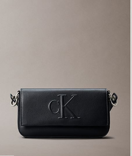 BOLSO CALVIN KLEIN SCULPTED FLAP MUJER